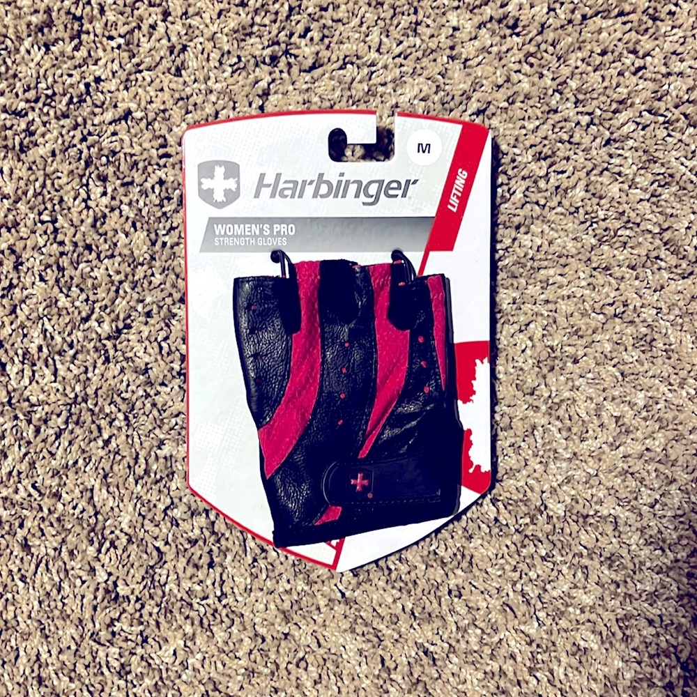 Harbinger women’s pro lifting gloves. NEVER BEEN WORN!